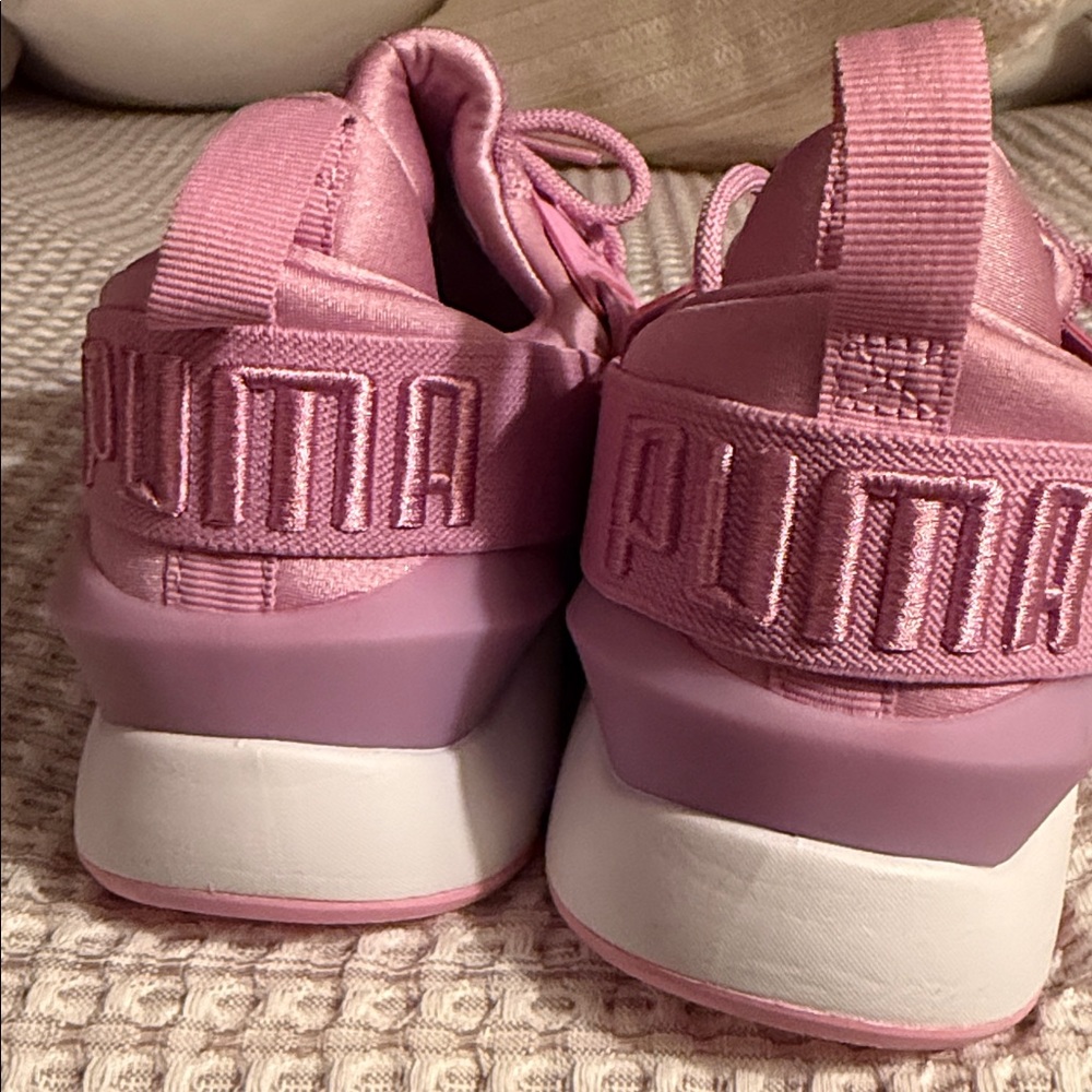 Puma Soft Pink Sneakers - Picture 4 of 5
